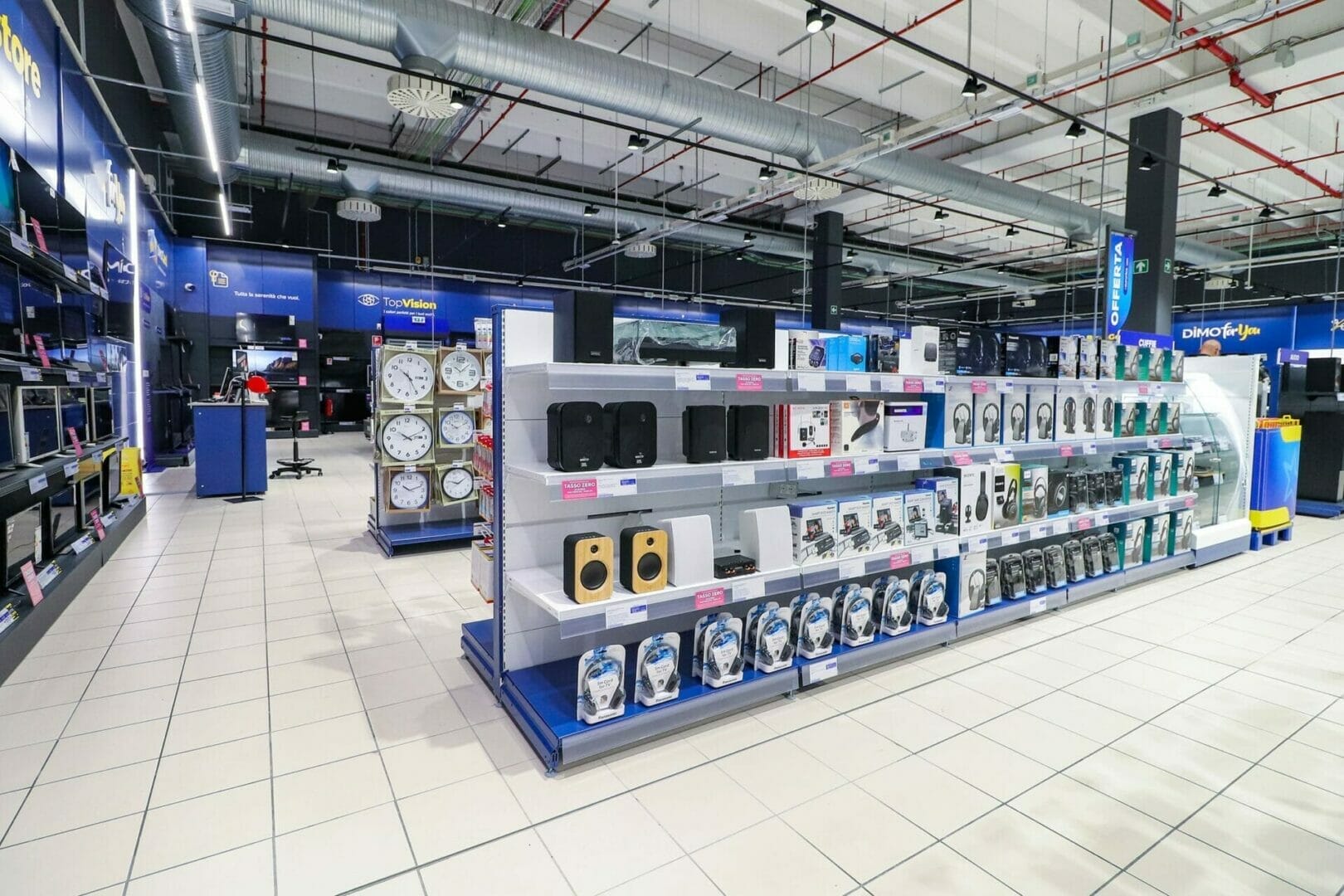 I prodotti METALSISTEM SIDAC protagonisti del retail dell'elettronica 3 IMG 0725