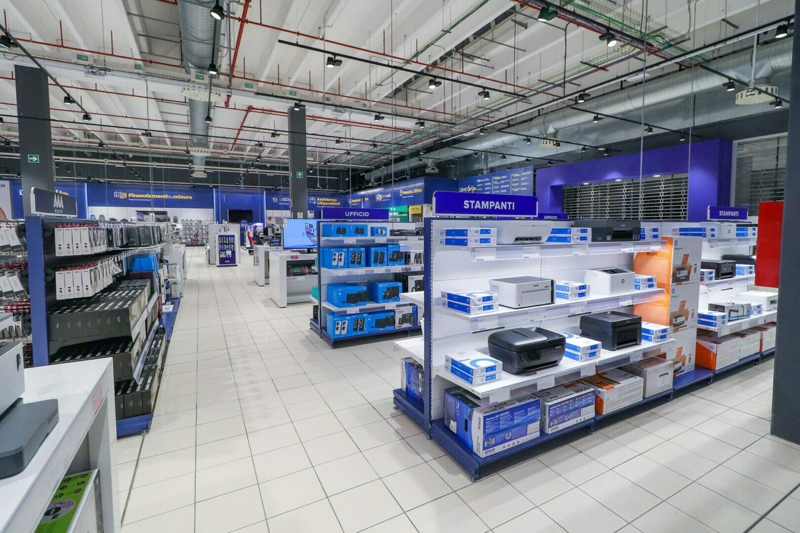 I prodotti METALSISTEM SIDAC protagonisti del retail dell'elettronica 12 IMG 0791