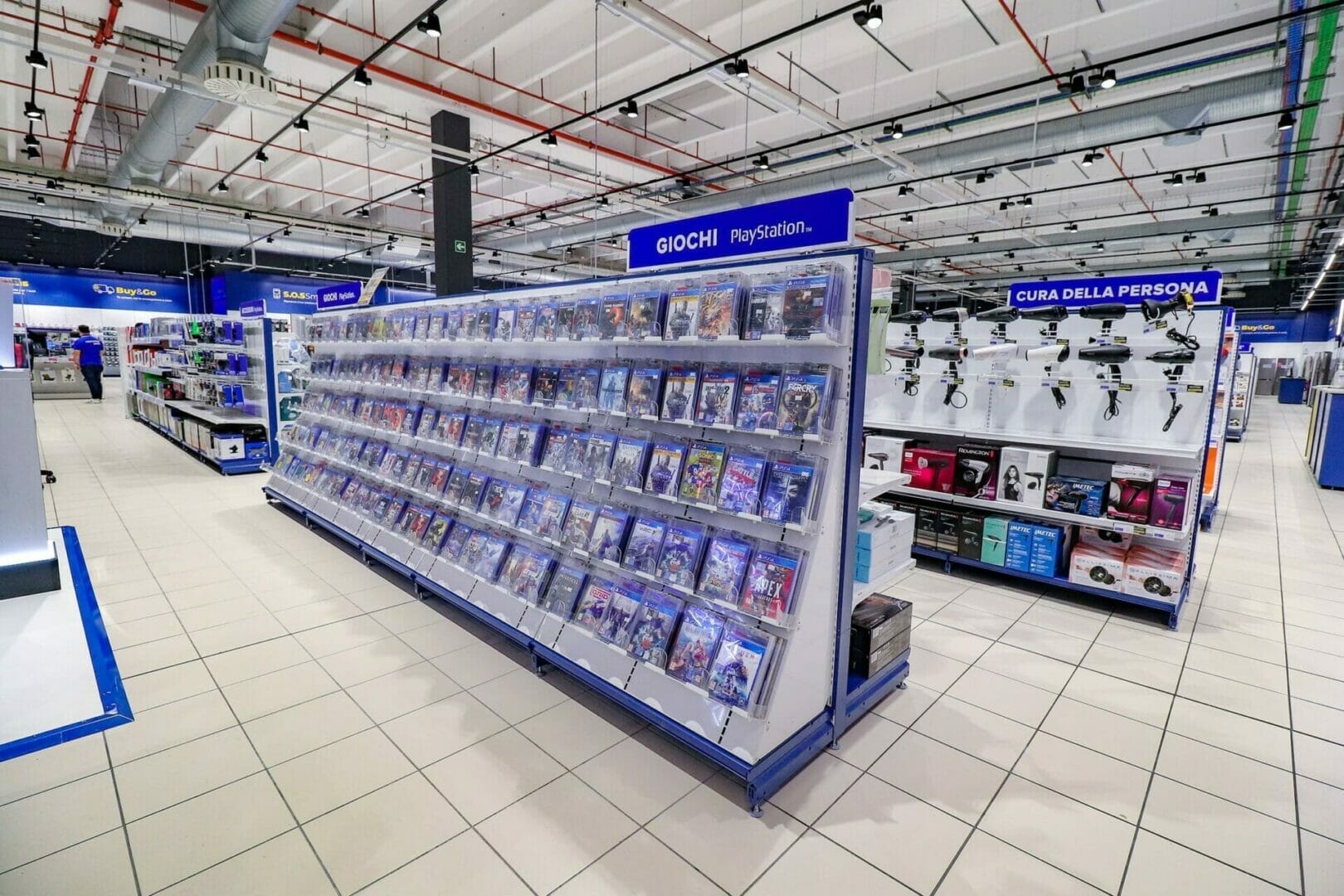 I prodotti METALSISTEM SIDAC protagonisti del retail dell'elettronica 15 IMG 0830 Copia