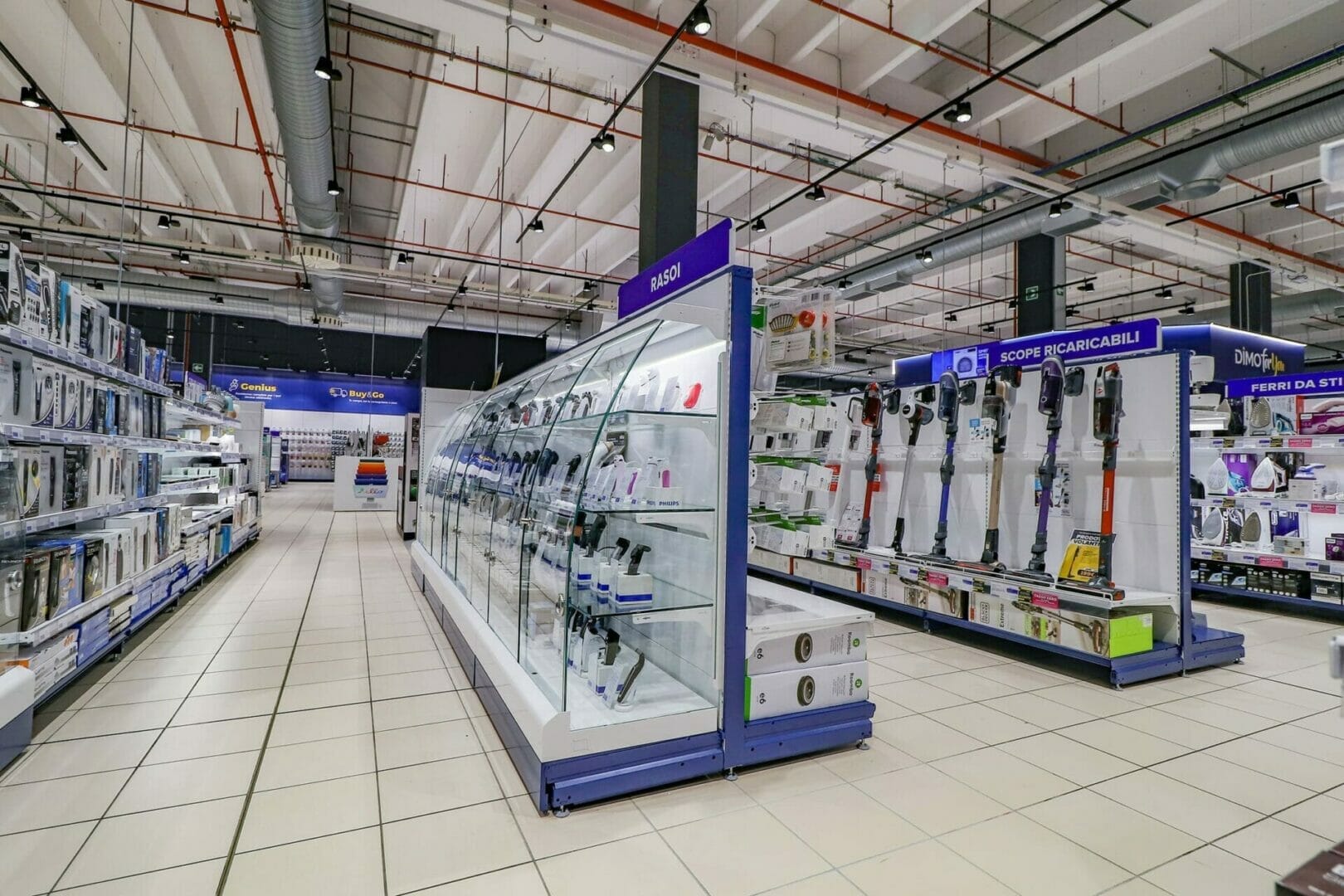 I prodotti METALSISTEM SIDAC protagonisti del retail dell'elettronica 16 IMG 0840 Copia